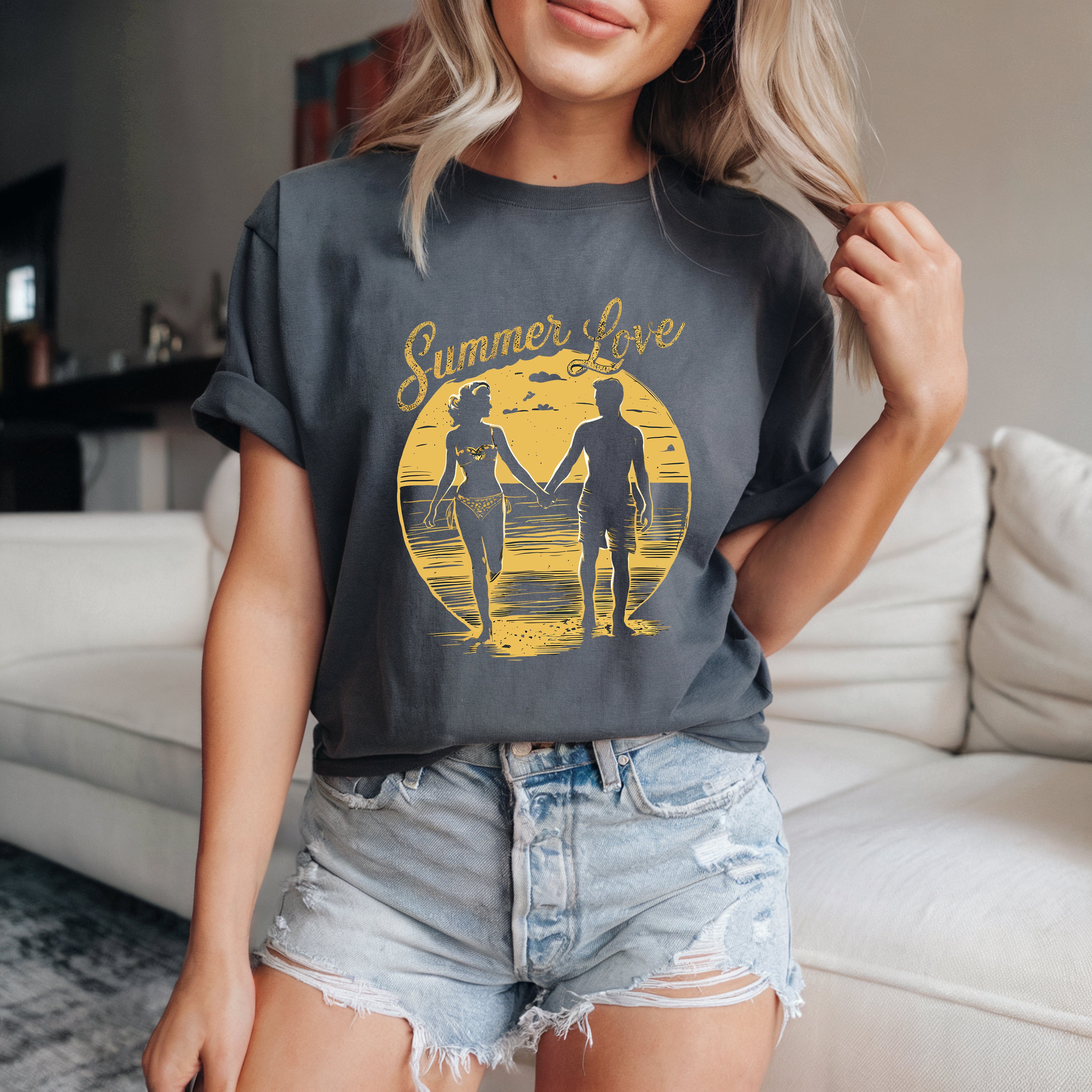 Couple On Vacation Women's Cotton Crew Neck T-Shirt