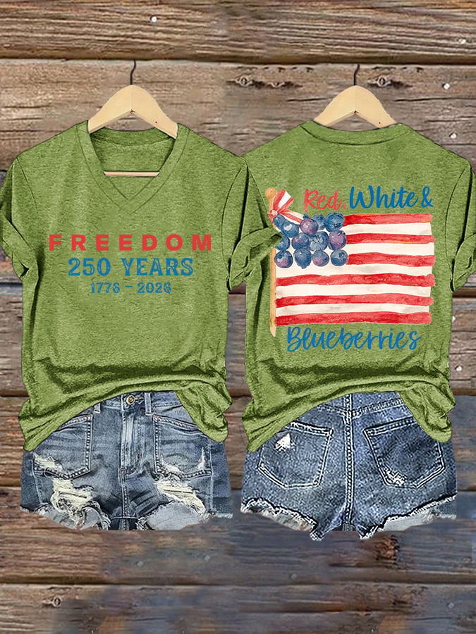 V-Neck Retro Independence Day Red, White & Blueberries Freedom Print T-Shirt
