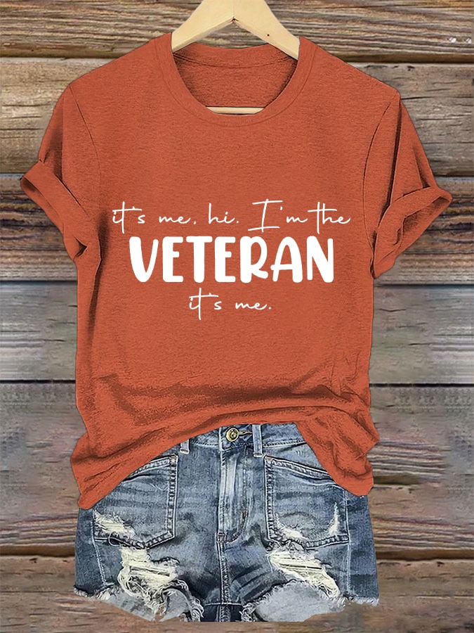 Women's "It's me, hi! I'm the VETERAN it's me" printed T-shirt
