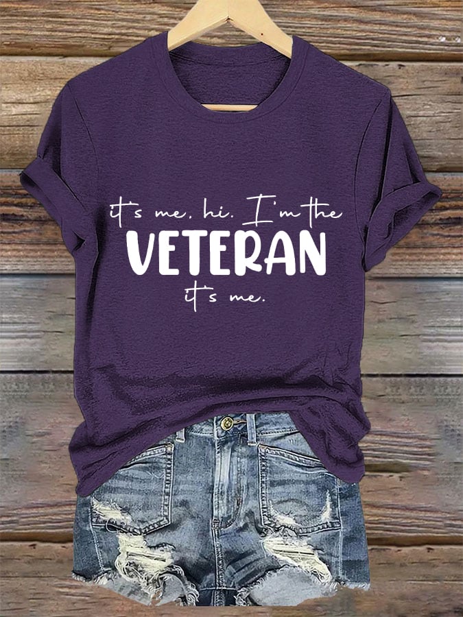 Women's "It's me, hi! I'm the VETERAN it's me" printed T-shirt