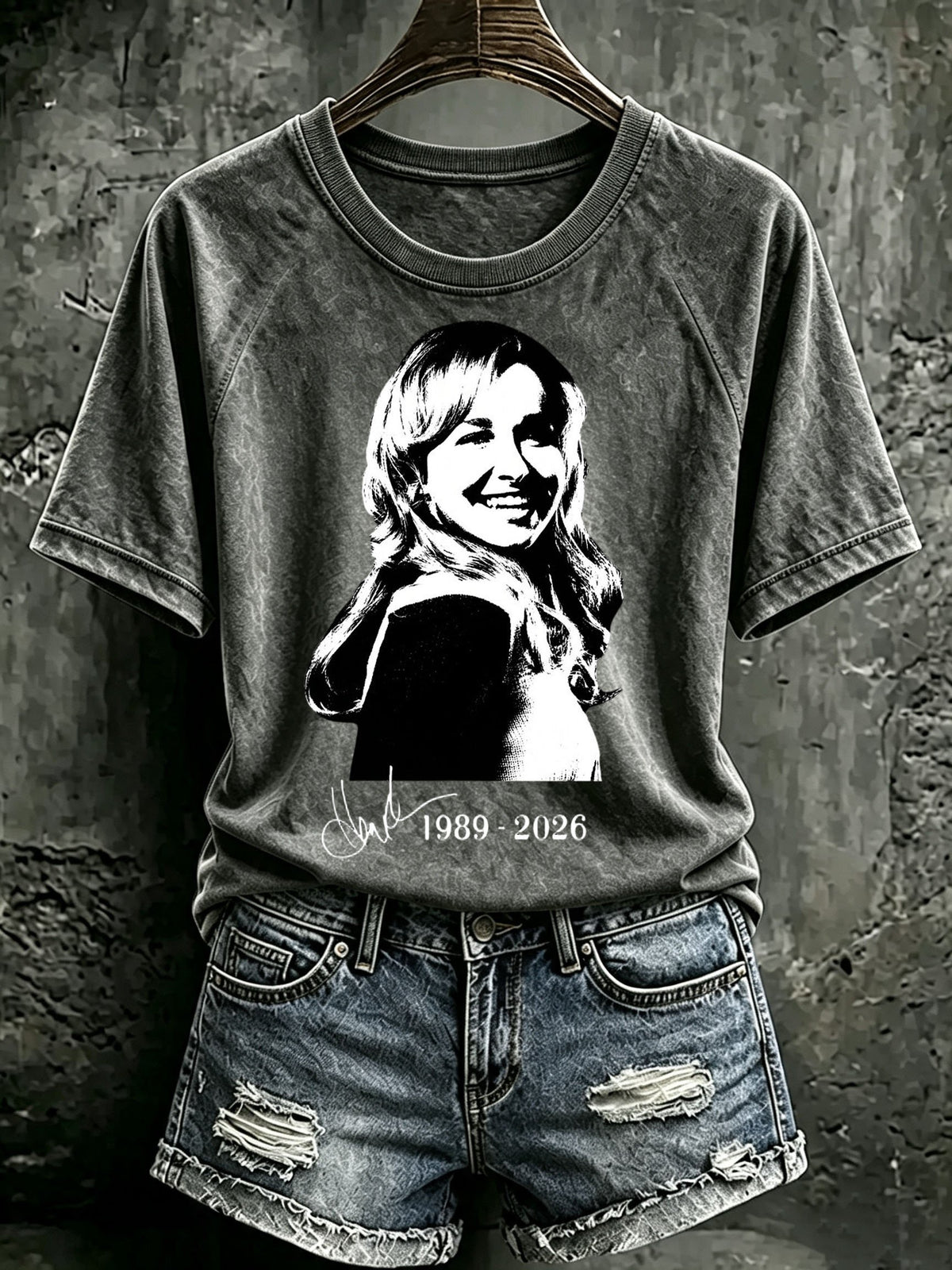 Women's Retro Never Fades Print Raglan Short-Sleeved T-Shirt